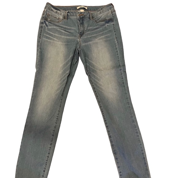 Refuge Jeans - Picture 5 of 5